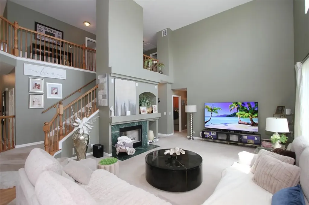 9844 Fairfield Road Huntley IL 60142