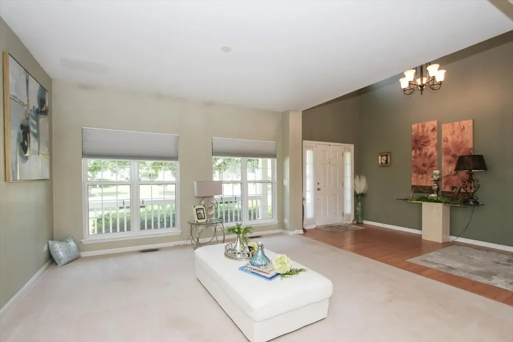 9844 Fairfield Road Huntley IL 60142