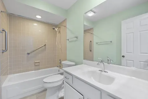 1533 North Courtland Drive Arlington Heights IL 60004