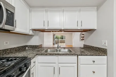 8029 Lincoln Avenue Skokie IL 60077