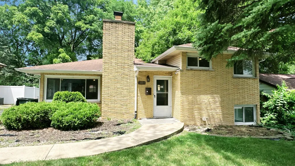 3004 Longfellow Avenue Hazel Crest IL 60429