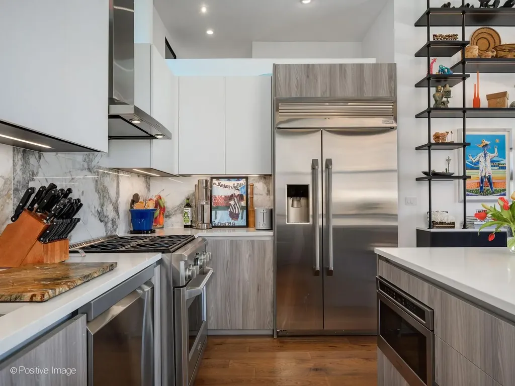 23 North Green Street Chicago IL 60607
