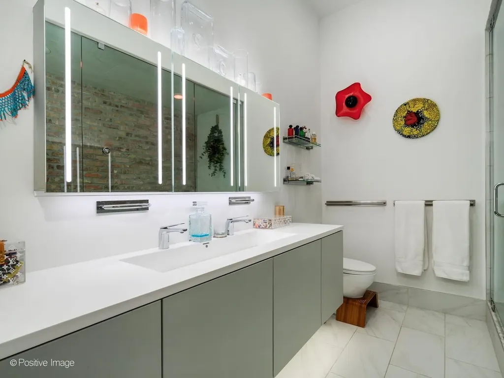 23 North Green Street Chicago IL 60607