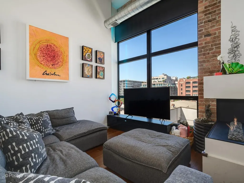 23 North Green Street Chicago IL 60607