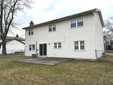 156 Cloverleaf Road Matteson IL 60443