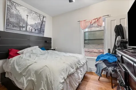 3404 North Tripp Avenue Chicago IL 60641