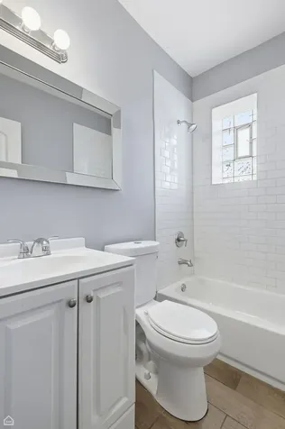16 East 118th Place Chicago IL 60628