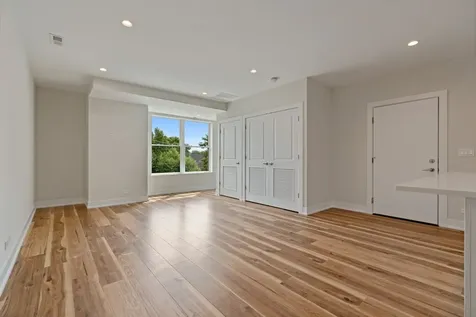 5131 North Lincoln Avenue Chicago IL 60625