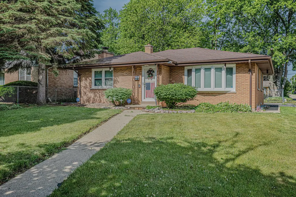 3212 Elisha Avenue Zion IL 60099