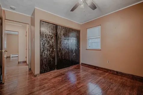 3212 Elisha Avenue Zion IL 60099