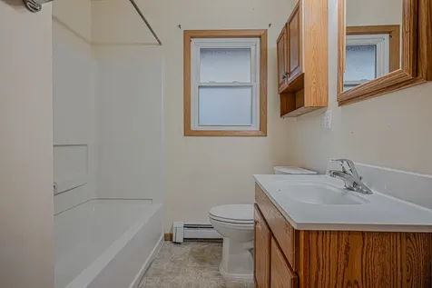 3212 Elisha Avenue Zion IL 60099