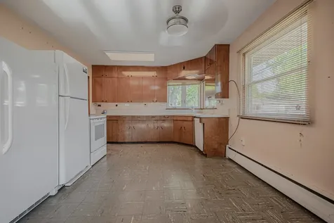 3212 Elisha Avenue Zion IL 60099
