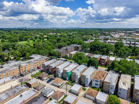 4826 Wright Terrace Skokie IL 60077