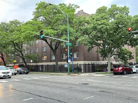 1040 West Hollywood Avenue Chicago IL 60660