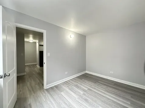 1040 West Hollywood Avenue Chicago IL 60660