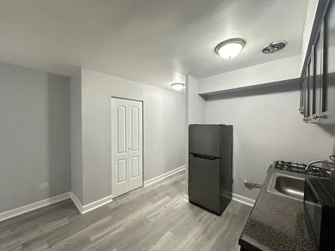 1040 West Hollywood Avenue Chicago IL 60660