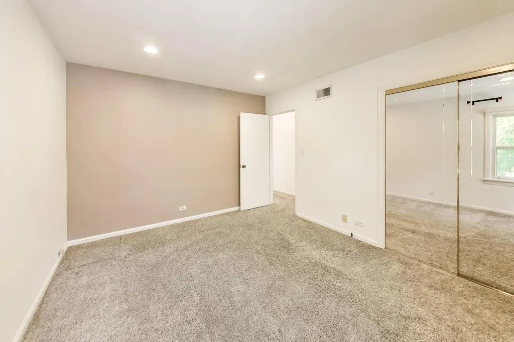 1010 Lyford Lane Wheaton IL 60189