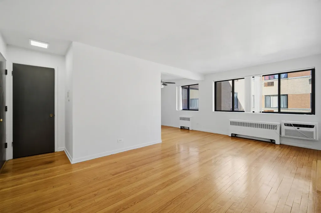 1508-1512 West Farwell Avenue Chicago IL 60626