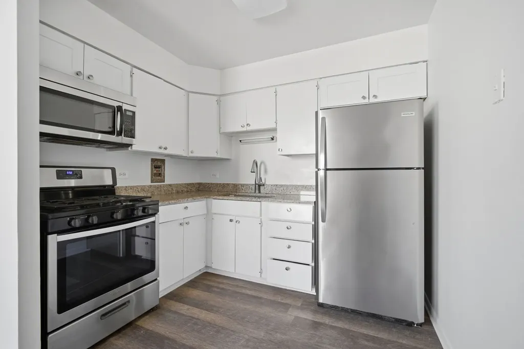 1508-1512 West Farwell Avenue Chicago IL 60626