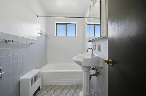1508-1512 West Farwell Avenue Chicago IL 60626