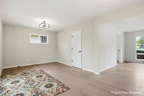221 Sky Hill Road Wauconda IL 60084