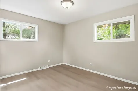 221 Sky Hill Road Wauconda IL 60084