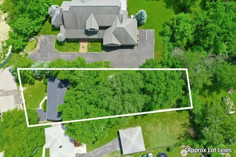 221 Sky Hill Road Wauconda IL 60084