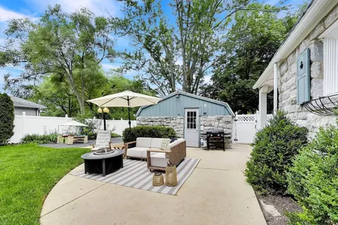 165 South Maple Street Palatine IL 60067
