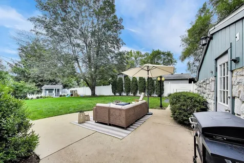 165 South Maple Street Palatine IL 60067