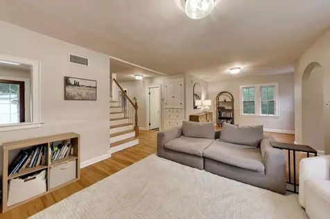 165 South Maple Street Palatine IL 60067