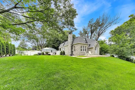 165 South Maple Street Palatine IL 60067
