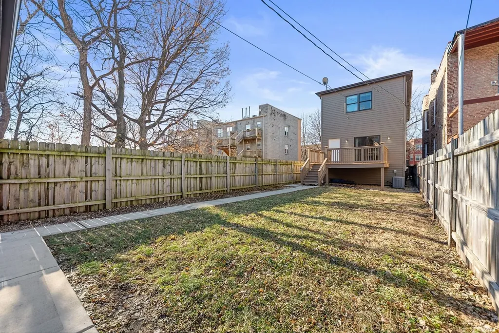 4223 South Wabash Avenue Chicago IL 60653