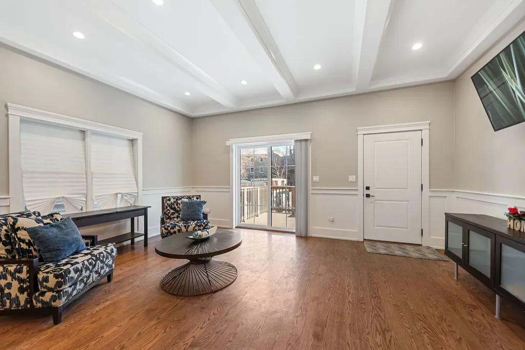 4223 South Wabash Avenue Chicago IL 60653