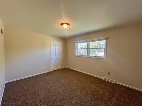 19252 Oakwood Avenue Lansing IL 60438