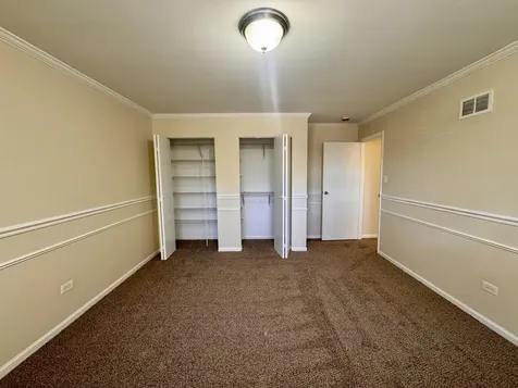 19252 Oakwood Avenue Lansing IL 60438