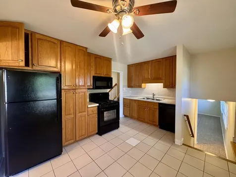 19252 Oakwood Avenue Lansing IL 60438
