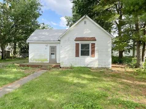 311 West Church Street Sadorus IL 61872