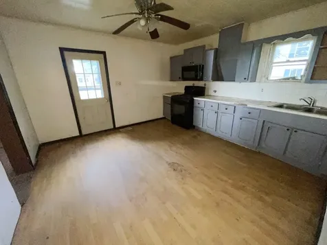 311 West Church Street Sadorus IL 61872