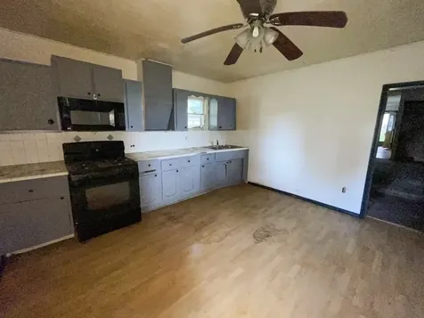 311 West Church Street Sadorus IL 61872