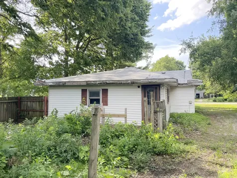 311 West Church Street Sadorus IL 61872
