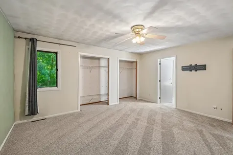 119 London Road Poplar Grove IL 61065