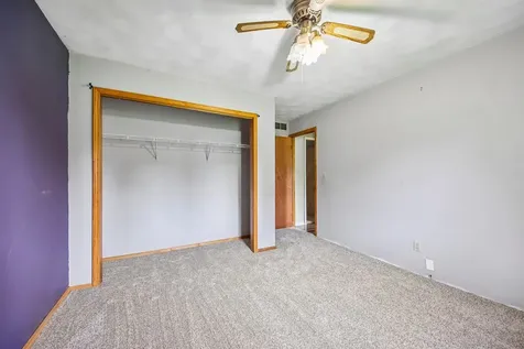 119 London Road Poplar Grove IL 61065