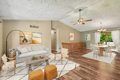 119 London Road Poplar Grove IL 61065