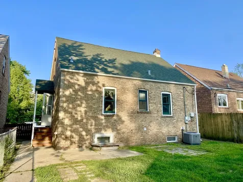 18034 Ridgewood Avenue Lansing IL 60438