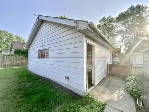 18034 Ridgewood Avenue Lansing IL 60438