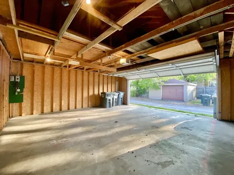 18034 Ridgewood Avenue Lansing IL 60438