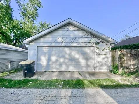 18034 Ridgewood Avenue Lansing IL 60438