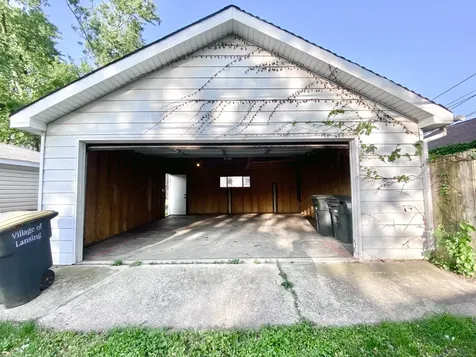 18034 Ridgewood Avenue Lansing IL 60438