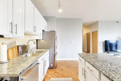 41 East 8th Street Chicago IL 60605