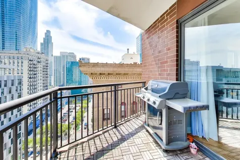 41 East 8th Street Chicago IL 60605